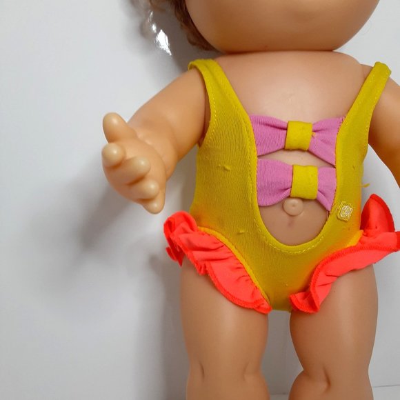 1991 Hasbro Cabbage Patch Kids Splash n Tan Hard Body Doll Summer Swimsuit Curly - Picture 3 of 6